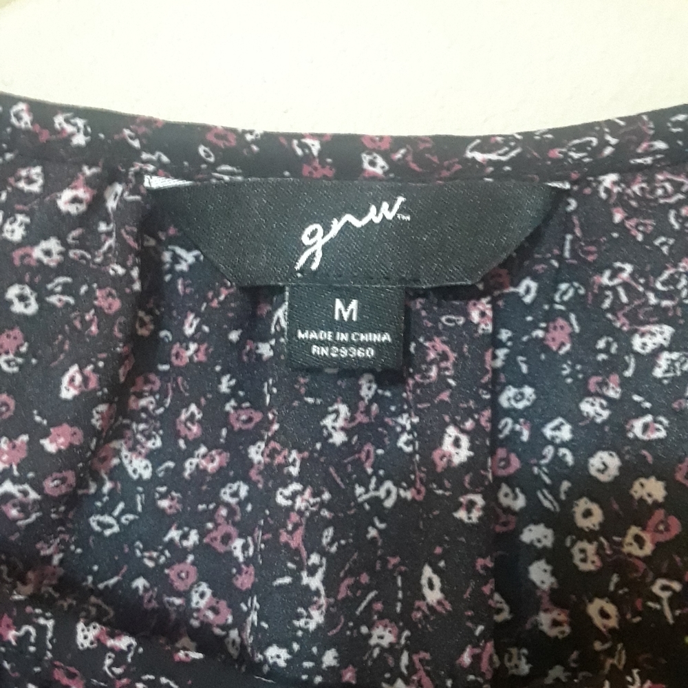 EUC Black and Pink Floral Blouse - Picture 6 of 6